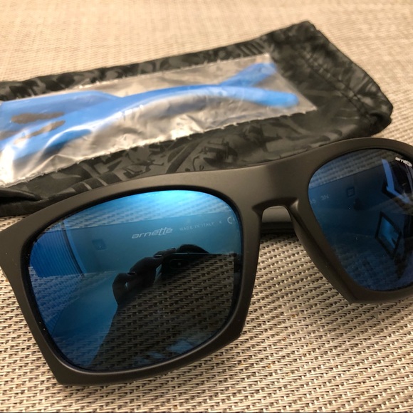 Arnette Men’s Sunglasses - Picture 2 of 4